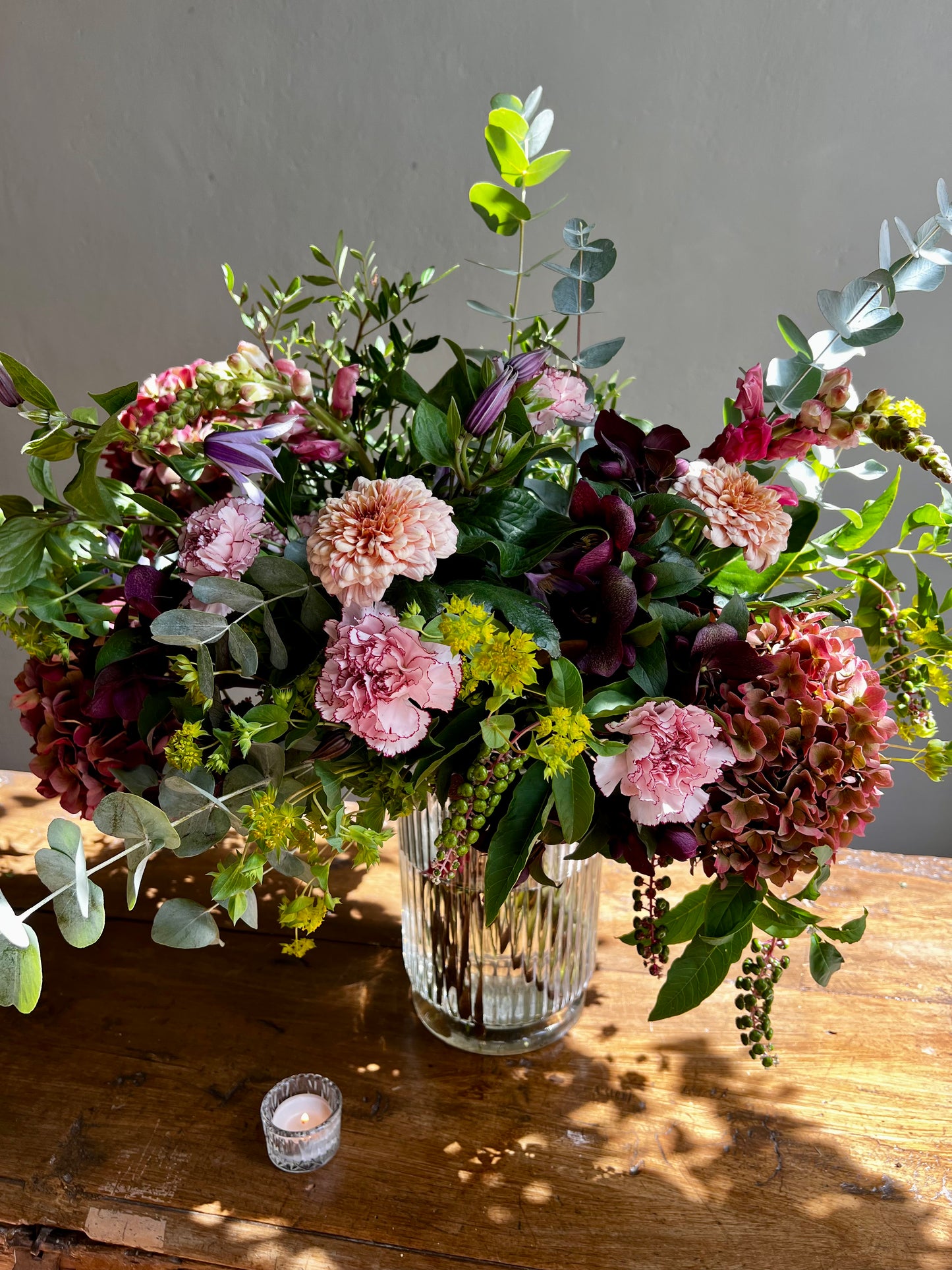 RAMO FLORES EN JARRON - L