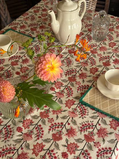 MANTEL - CATALINA RED  150X250CM