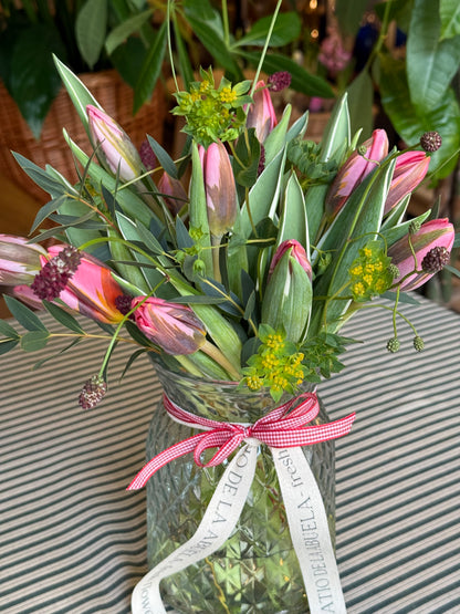 Bombonera de tulipanes (jarron patio)
